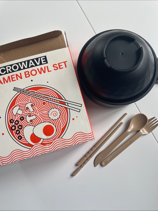 Other - Set of Black Plastic Bowls and Strainer